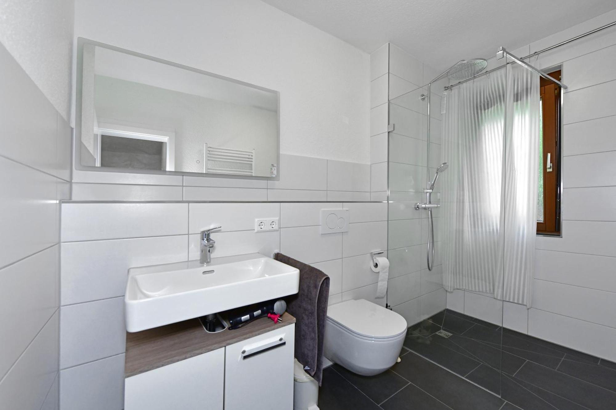 Gaestehaus In Schopfheim, 20 Km Zur Schweiz-Basel, Direkte S-Bahnverbindung Luaran gambar